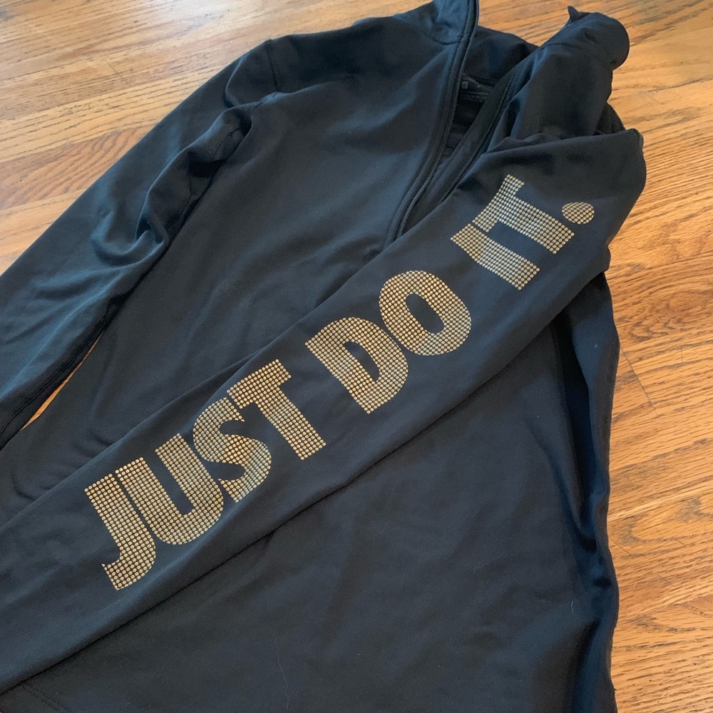 Black nike quarter-zip!